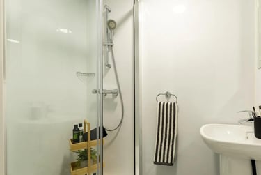 1 bed studio, Cliveland Street, Aston, Birmingham, B193SH - Image 11